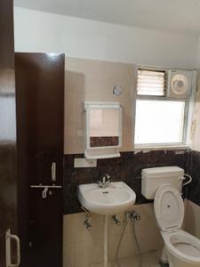 Bathroom Image of 1005 Sq.ft 3 BHK Apartment / Flat for rent in LDA Kabir Nagar, Rajajipuram Lucknow for Rs. 14000