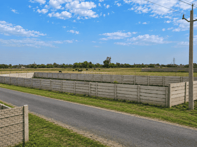 Image of 1000 Sq.ft Residential Plot / Land for sale in New Jail Road, Lucknow for Rs. 1100000