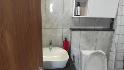 Bathroom Image of 665 Sq.ft 1 BHK Apartment / Flat for rent in Eden Park At The Prestige City, Sarjapur Bengaluru for Rs. 32000