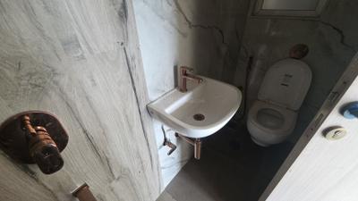 Image of 950 Sq.ft 3 BHK Apartment / Flat for rent in Suswagatam CHS Adityaraj Landmark, Vikhroli East, Mumbai for Rs. 70000