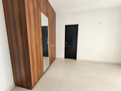 Bedroom Image of 1800 Sq.ft 3 BHK Apartment / Flat for sale in Prestige Neptunes Courtyard, Marine Drive Kochi for Rs. 22500000