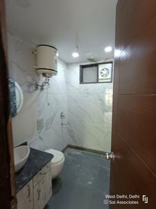 Bathroom Image of 1800 Sq.ft 3 BHK Builder Floor for rent in Tagore Garden Extension New Delhi for Rs. 65000