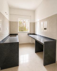 Kitchen Image of 2300 Sq.ft 4 BHK Duplex for sale in Lake Gardens Kolkata for Rs. 27600000