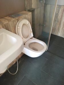 Bedroom One Image of 910 Sq.ft 2 BHK Apartment / Flat for sale in Colaba Mumbai for Rs. 35000000