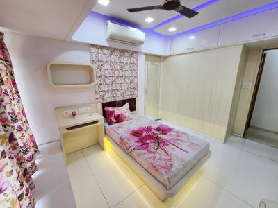 Bedroom Image of 2200 Sq.ft 4 BHK Apartment / Flat for sale in Kalyan West Kalyan for Rs. 27000000