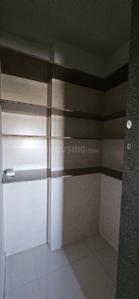 Bathroom Image of 1600 Sq.ft 2 BHK Apartment / Flat for rent in Keshav Balmukund Reflect, Randesan Gandhinagar for Rs. 19500