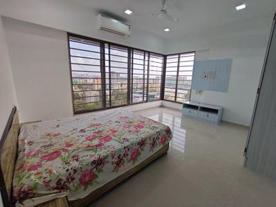 Bedroom Image of 2000 Sq.ft 4 BHK Apartment / Flat for rent in Vile Parle East Mumbai for Rs. 225000
