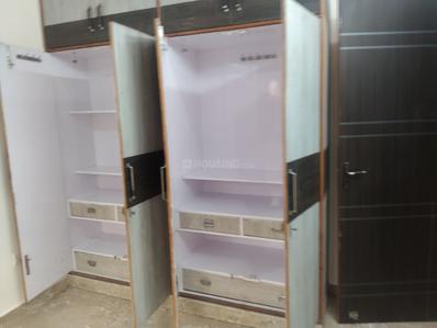 Bedroom Image of 826 Sq.ft 2 BHK Builder Floor for rent in Preet Vihar New Delhi for Rs. 16000