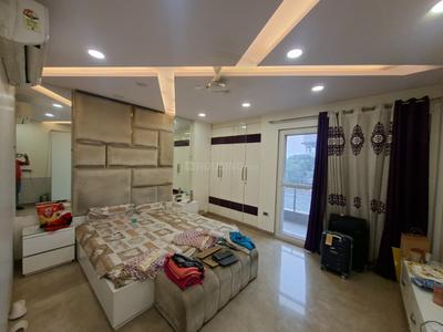 Bedroom Image of 1800 Sq.ft 3 BHK Builder Floor for rent in Tagore Garden Extension New Delhi for Rs. 72000