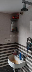 Bathroom Image of 550 Sq.ft 1 BHK Builder Floor for rent in Paharganj New Delhi for Rs. 13500