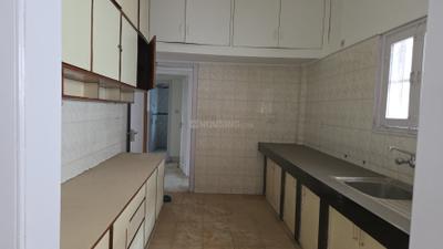 Kitchen Image of 2200 Sq.ft 3.5 BHK Apartment / Flat for rent in Sangamvadi Pune for Rs. 50000