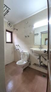 Image of 1650 Sq.ft 3 BHK Apartment / Flat for rent in DDA Sector C Pocket 8, Vasant Kunj, New Delhi for Rs. 77000
