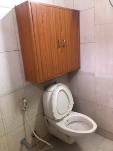 Bathroom Image of 1800 Sq.ft 3 BHK Builder Floor for rent in Tagore Garden Extension New Delhi for Rs. 48000