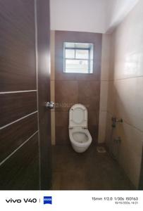 Bathroom Image of 1800 Sq.ft 3 BHK Villa for rent in Fortune Matrix Homes, Kalali Vadodara for Rs. 22000
