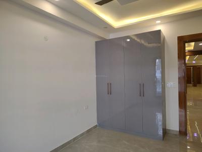Bedroom Image of 2750 Sq.ft 4.5 BHK Builder Floor for sale in Shalimar Garden Ghaziabad for Rs. 23000000