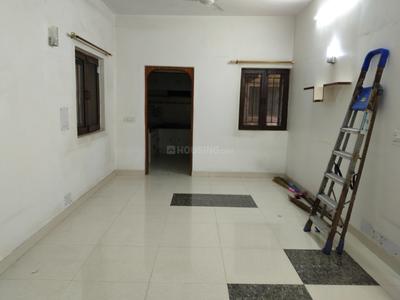 Hall Image of 1050 Sq.ft 2 BHK Apartment / Flat for rent in Arun Vihar, Sector 37 Noida for Rs. 35000