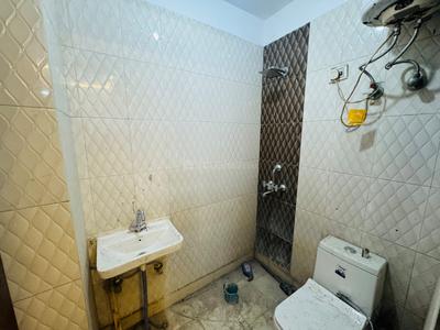 Bathroom Image of 450 Sq.ft 1 BHK Apartment / Flat for sale in Chhattarpur New Delhi for Rs. 2200000