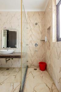 Bathroom Image of Luxury pg in Sector 44, Gurgaon