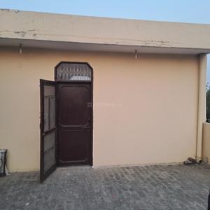 Balcony Image of 450 Sq.ft 1 BHK Builder Floor for rent in New Industrial Township Faridabad for Rs. 5000