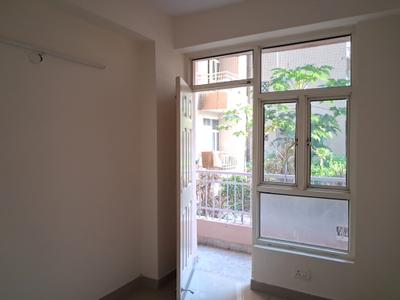 Bedroom Image of 1150 Sq.ft 2.5 BHK Apartment / Flat for rent in Supertech Cape Town by Supertech Limited, Sector 74 Noida for Rs. 27000