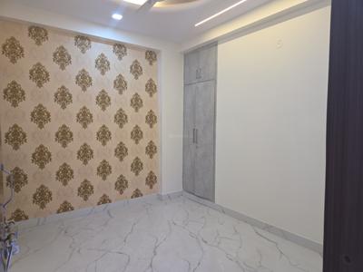 Bedroom Image of 1300 Sq.ft 3 BHK Builder Floor for sale in Shalimar Garden Ghaziabad for Rs. 10900000