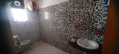 Bathroom Image of 1350 Sq.ft 2 BHK Apartment / Flat for sale in Sikandra Agra for Rs. 5200000