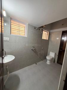 Bathroom Image of 900 Sq.ft 2 BHK Builder Floor for rent in Mahadevapura Bengaluru for Rs. 35500