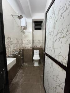 Bathroom Image of 1000 Sq.ft 2 BHK Builder Floor for rent in Arpora Goa for Rs. 50000