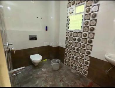 Bathroom Image of 2340 Sq.ft 4 BHK Apartment / Flat for rent in Estate Skydale, Morabadi Ranchi for Rs. 28000