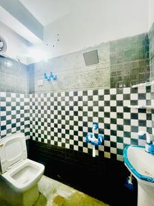 Bathroom Image of B L J Homes luxury pg in Sector 73, Noida