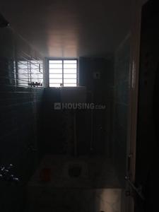 Bathroom Image of 1050 Sq.ft 2 BHK Apartment / Flat for rent in Mahakal Savitri Apartment, Benachity Durgapur for Rs. 14000