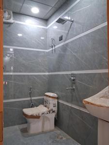 Common Bathroom Image of 1050 Sq.ft 2 BHK Apartment / Flat for sale in Sector 104 Noida for Rs. 4410000
