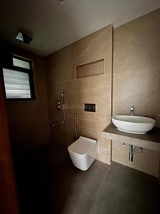 Image of 2700 Sq.ft 5 BHK Apartment / Flat for sale in Santacruz West, Mumbai for Rs. 200000000