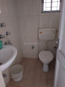 Bathroom Image of 850 Sq.ft 2 BHK Apartment / Flat for sale in Lake Gardens Kolkata for Rs. 7500000