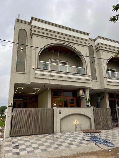 Luxury Villas Main Image 1