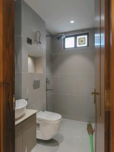 Common Bathroom Image of 1800 Sq.ft 4 BHK Builder Floor for sale in Indirapuram Ghaziabad for Rs. 23000110