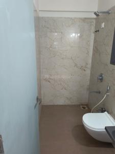 Bathroom Image of 807 Sq.ft 3 BHK Apartment / Flat for rent in Kaveri Heights, Ghatkopar East Mumbai for Rs. 95000