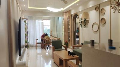 Living Room Image of 1100 Sq.ft 3 BHK Apartment / Flat for sale in Santacruz West Mumbai for Rs. 60000000