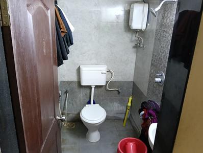 Bathroom Image of 1070 Sq.ft 3 BHK Apartment / Flat for sale in Vasai West Vasai for Rs. 9500000