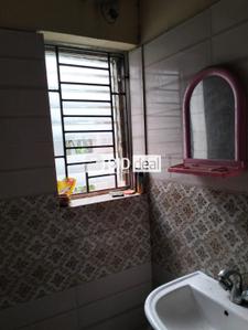 Bathroom Image of 1300 Sq.ft 2 BHK Apartment / Flat for sale in Tollygunge Kolkata for Rs. 10900000