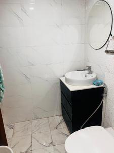 Bathroom Image of 1200 Sq.ft 2 BHK Apartment / Flat for rent in MI Retreat Centre Phase I, Arjunganj Lucknow for Rs. 32000