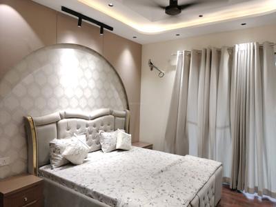 Bedroom Image of 1350 Sq.ft 4 BHK Builder Floor for sale in Raju Parak Extension New Delhi for Rs. 16000000