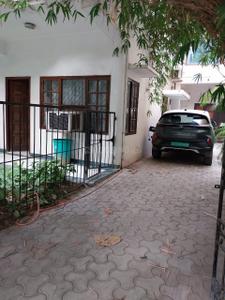 Image of 3000 Sq.ft 4 BHK Independent House for rent in Chittaranjan Park, New Delhi for Rs. 130000