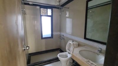 Bathroom Image of 1050 Sq.ft 2.5 BHK Apartment / Flat for sale in Peninsula Ashok Gardens, Parel Mumbai for Rs. 55000000