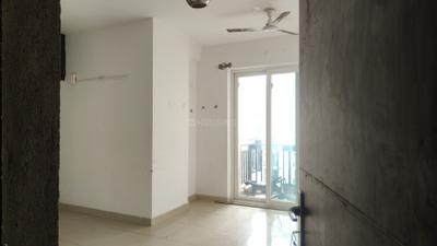 Living Room Image of 1000 Sq.ft 2 BHK Apartment / Flat for rent in Sikka Karnam Greens, Sector 143B Noida for Rs. 25000
