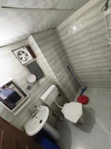 Bathroom Image of 1350 Sq.ft 3 BHK Apartment / Flat for sale in Panchsheel Greens 2, Noida Extension Greater Noida for Rs. 10300000