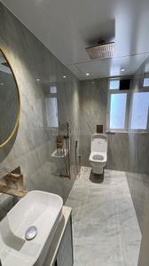 Bathroom Image of 600 Sq.ft 2 BHK Apartment / Flat for rent in Sanghvi Estella, Byculla Mumbai for Rs. 105000