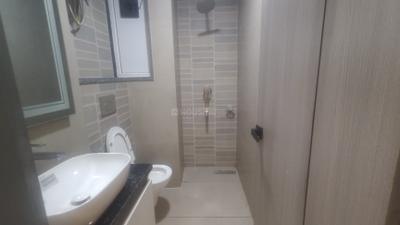 Bathroom Image of 650 Sq.ft 1 RK Builder Floor for rent in Sector 39 Gurgaon for Rs. 25000