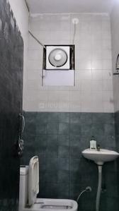 Bathroom Image of 990 Sq.ft 3 BHK Independent House for sale in Laxmi Nagar New Delhi for Rs. 11500000