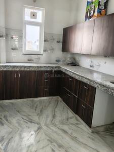 Kitchen Image of 1800 Sq.ft 2 BHK Builder Floor for rent in Gomti Nagar Extension Lucknow for Rs. 28000